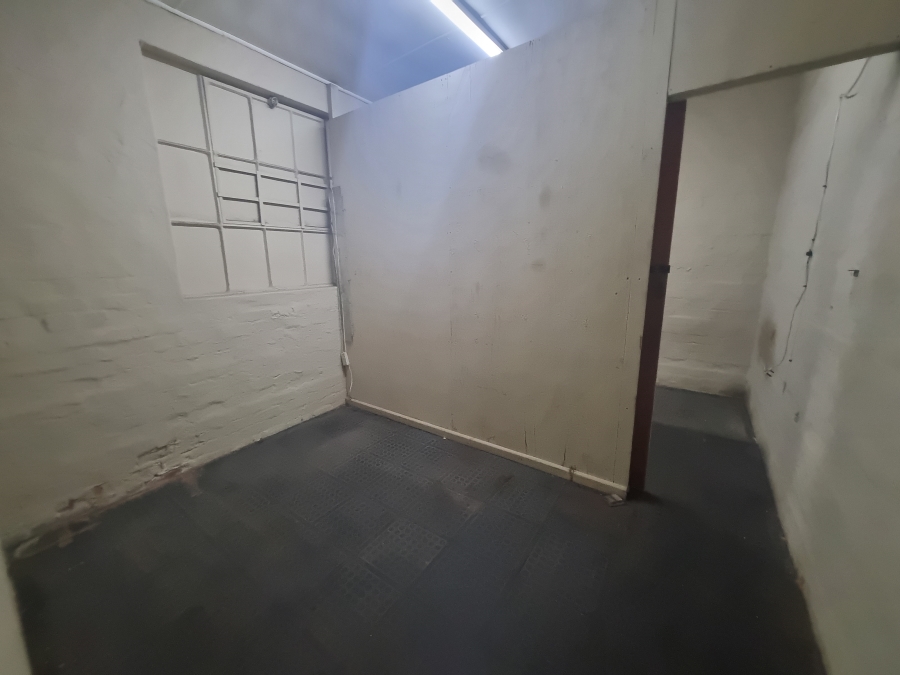 To Let commercial Property for Rent in Triangle Farm Western Cape